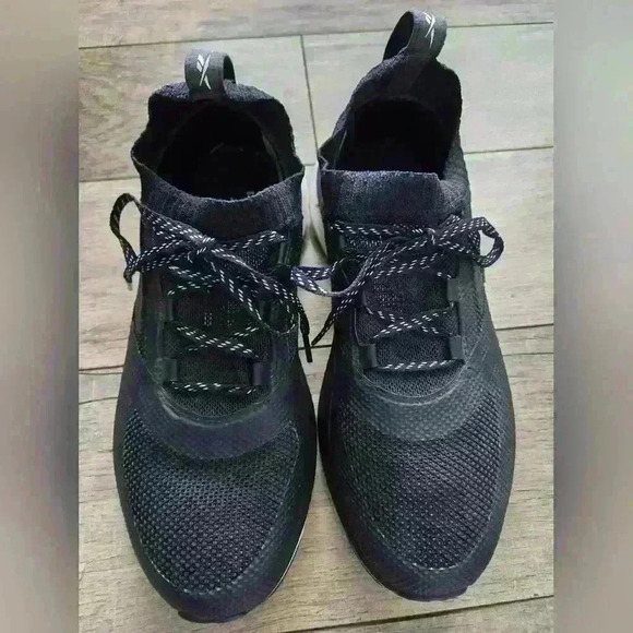 REEBOK womens black  size 8 sneakers - Picture 3 of 9